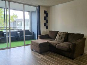 4898 NW 29th Ct 412, Lauderdale Lakes FL 33313