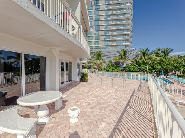 710 N Ocean Blvd 312, Pompano Beach FL 33062