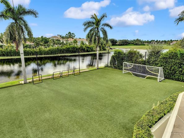 3530 Windmill Ranch Rd, Weston FL 33331