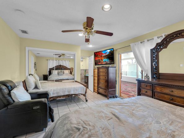 7050 Raleigh Street, Hollywood FL 33024