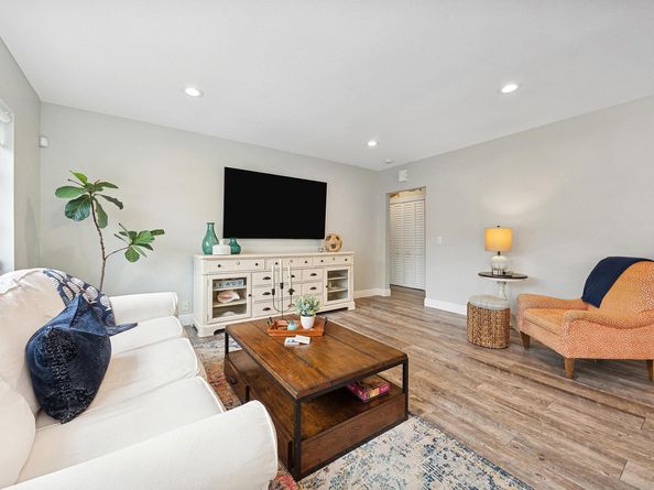 1015 Ingraham Avenue 6, Delray Beach FL 33483