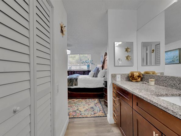 9090 Lime Bay Blvd 112, Tamarac FL 33321