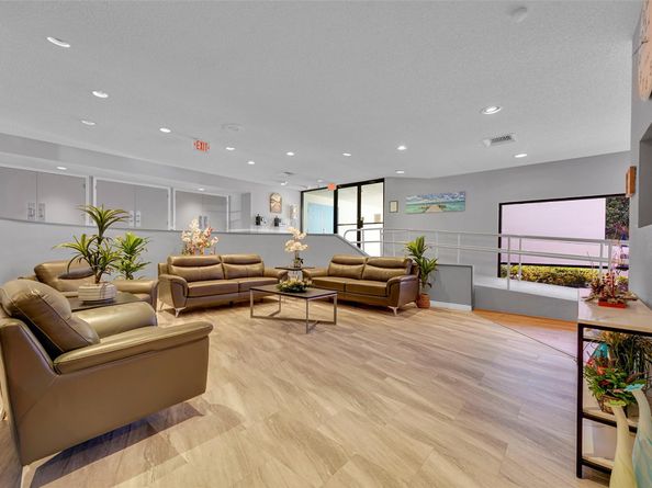 9090 Lime Bay Blvd 112, Tamarac FL 33321