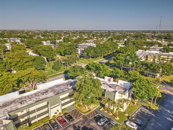 9090 Lime Bay Blvd 112, Tamarac FL 33321