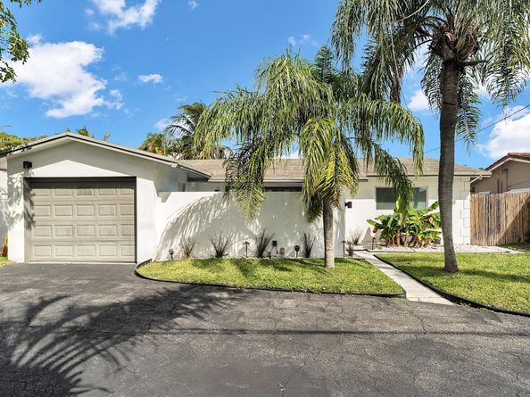 2233 SE 15th St, Pompano Beach FL 33062