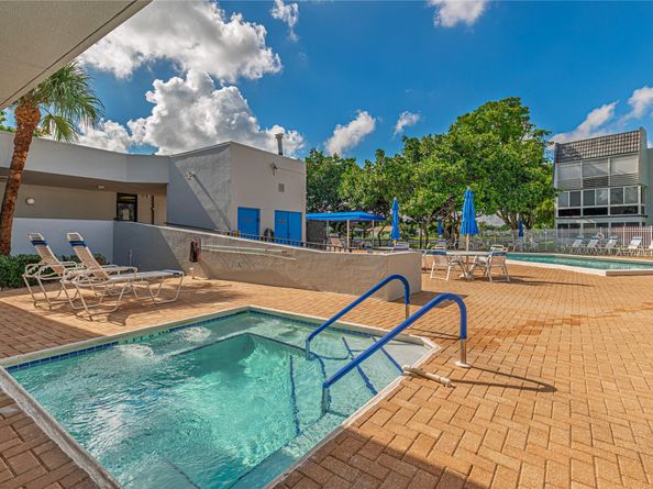 9101 Lime Bay Blvd 309, Tamarac FL 33321