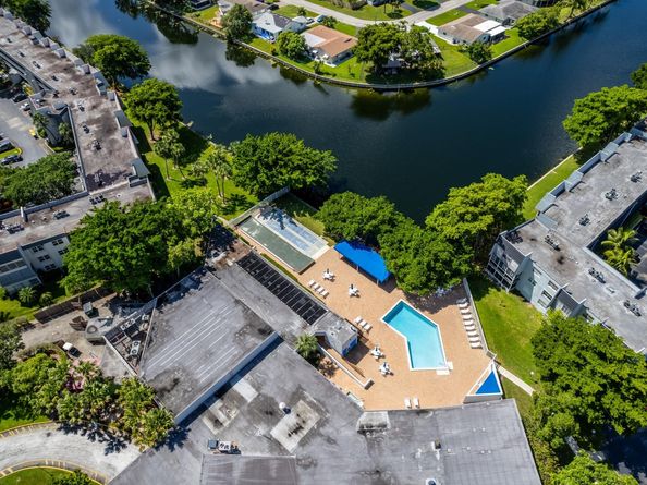 9101 Lime Bay Blvd 309, Tamarac FL 33321