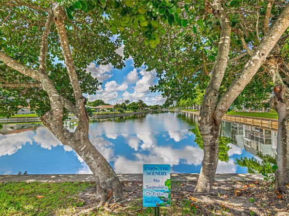 9101 Lime Bay Blvd 309, Tamarac FL 33321