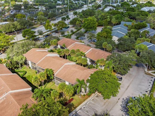 1250 S Military Trail 1612, Deerfield Beach FL 33442