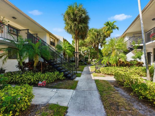 1250 S Military Trail 1612, Deerfield Beach FL 33442