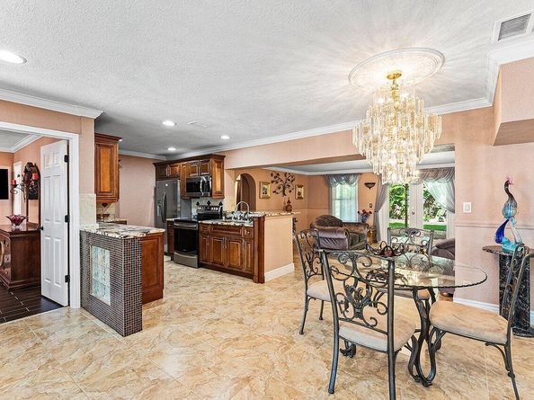 5151 NE 8th Avenue, Deerfield Beach FL 33064