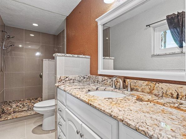 5151 NE 8th Avenue, Deerfield Beach FL 33064