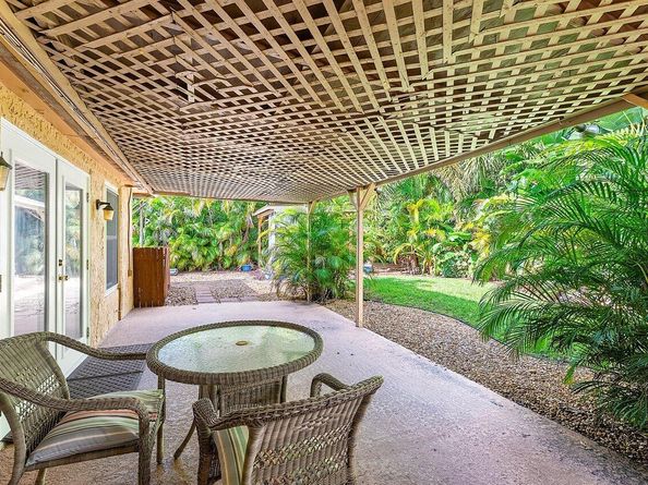 5151 NE 8th Avenue, Deerfield Beach FL 33064