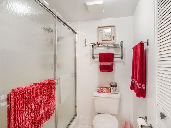 2334 S Cypress Bend Dr 302, Pompano Beach FL 33069