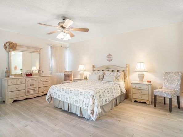 2334 S Cypress Bend Dr 302, Pompano Beach FL 33069