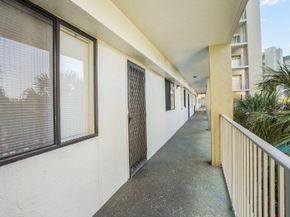 2334 S Cypress Bend Dr 302, Pompano Beach FL 33069