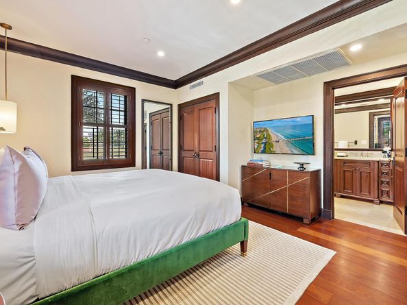 301 Australian Avenue 301, Palm Beach FL 33480