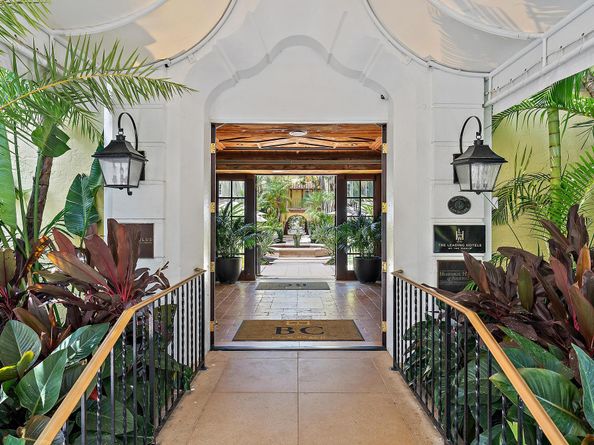 301 Australian Avenue 301, Palm Beach FL 33480