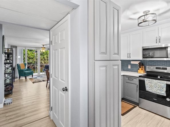 101 Royal Park Dr 1G, Oakland Park FL 33309