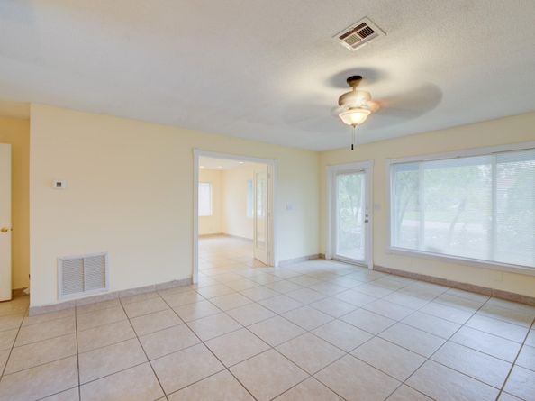 4500 NE 15th Ave, Oakland Park FL 33334