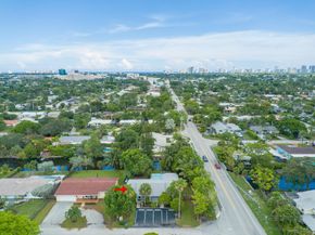 4500 NE 15th Ave, Oakland Park FL 33334