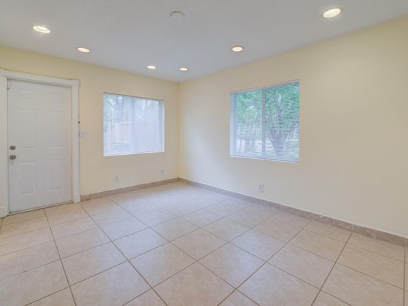 4500 NE 15th Ave, Oakland Park FL 33334