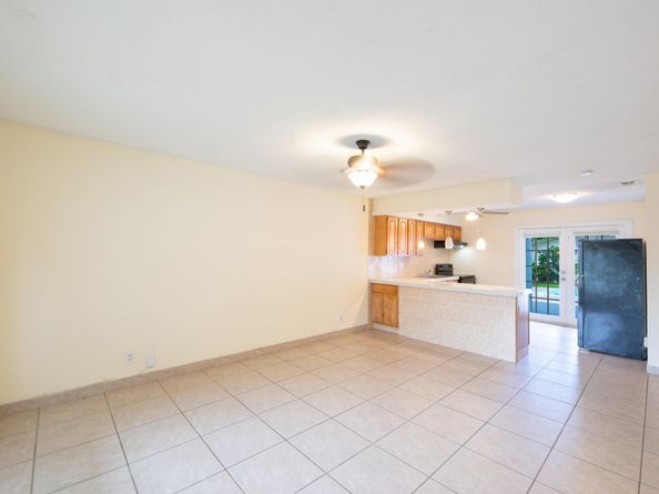 4500 NE 15th Ave, Oakland Park FL 33334