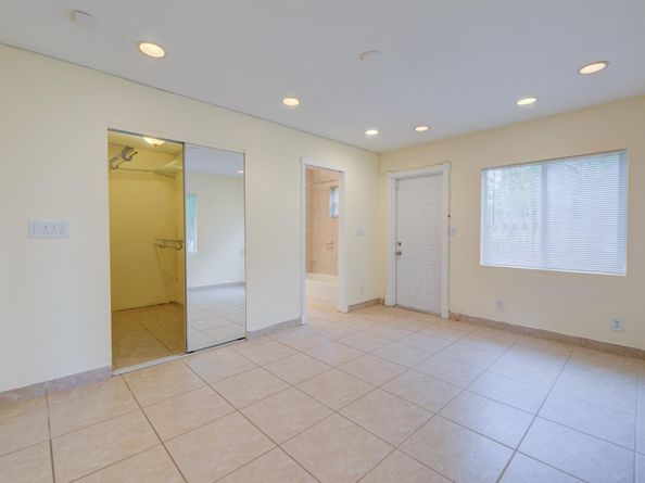 4500 NE 15th Ave, Oakland Park FL 33334