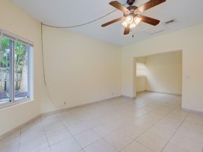 4500 NE 15th Ave, Oakland Park FL 33334