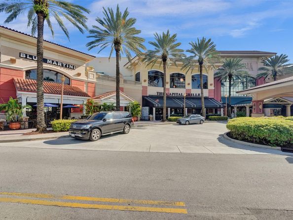 2001 N Ocean Blvd 502, Fort Lauderdale FL 33305