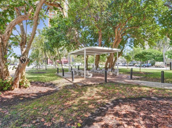 2001 N Ocean Blvd 502, Fort Lauderdale FL 33305