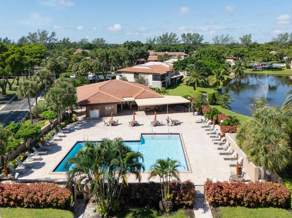 9282 Vista Del Lago D, Boca Raton FL 33428