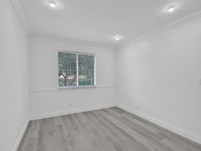 8500 NW 57th Dr, Coral Springs FL 33067
