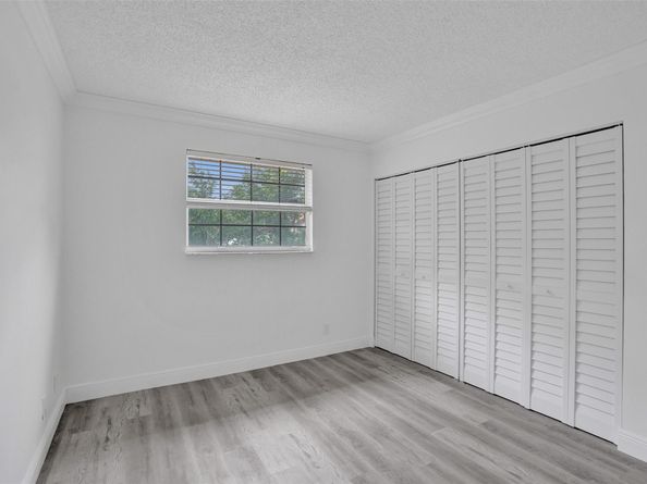 8500 NW 57th Dr, Coral Springs FL 33067