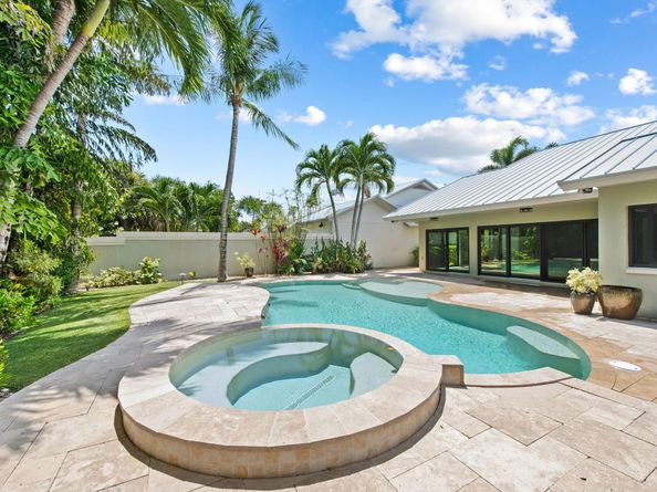 141 Sand Pine Drive, Jupiter FL 33477