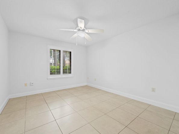 141 Sand Pine Drive, Jupiter FL 33477