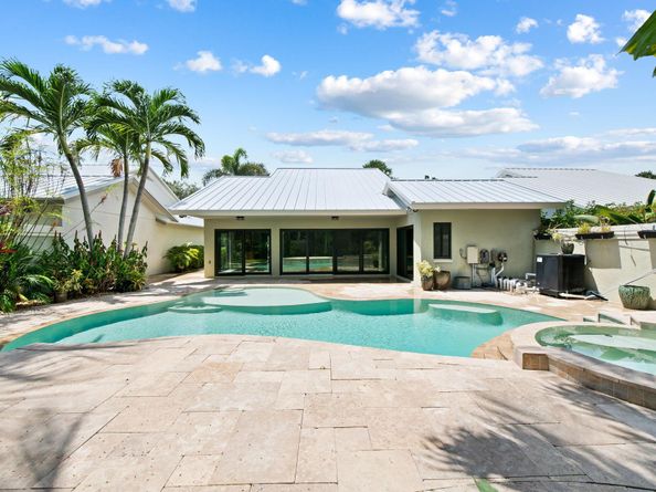 141 Sand Pine Drive, Jupiter FL 33477