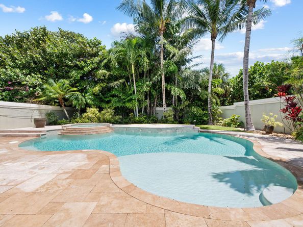 141 Sand Pine Drive, Jupiter FL 33477