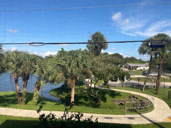 225 Bonnie Boulevard 212, Palm Springs FL 33461