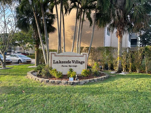 225 Bonnie Boulevard 212, Palm Springs FL 33461