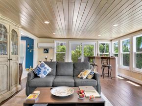 11 Berwick Road NE, Palm Beach Gardens FL 33418
