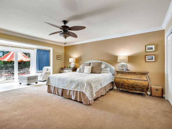 11 Berwick Road NE, Palm Beach Gardens FL 33418