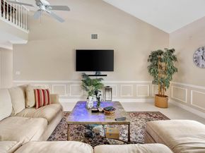 11 Berwick Road NE, Palm Beach Gardens FL 33418