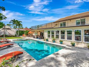 11 Berwick Road NE, Palm Beach Gardens FL 33418