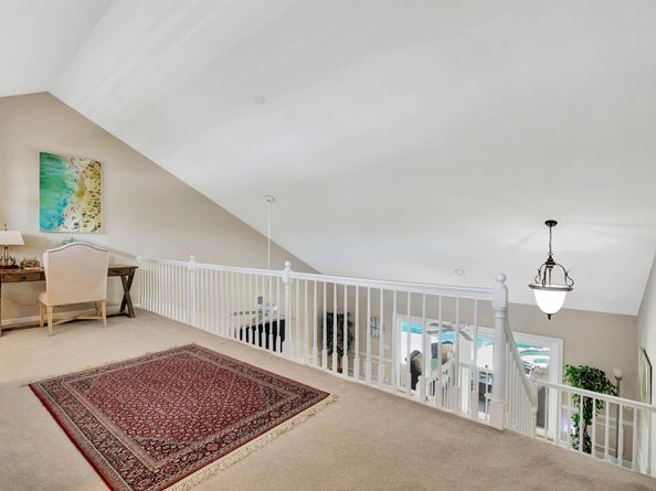 11 Berwick Road NE, Palm Beach Gardens FL 33418