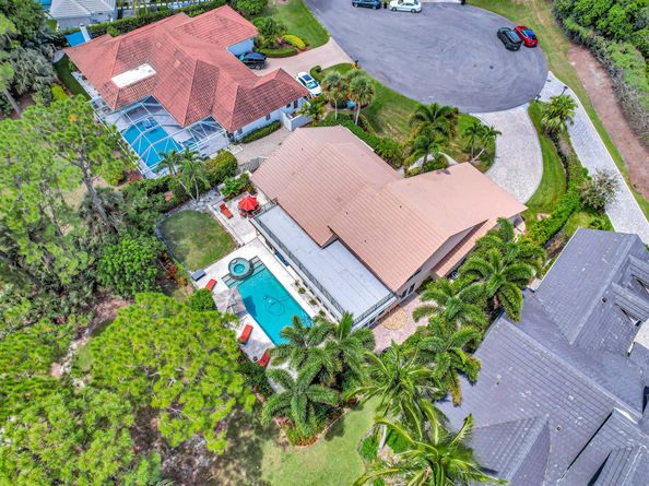 11 Berwick Road NE, Palm Beach Gardens FL 33418