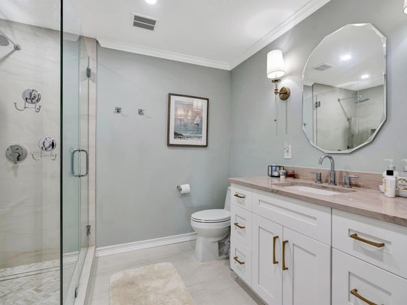 11 Berwick Road NE, Palm Beach Gardens FL 33418