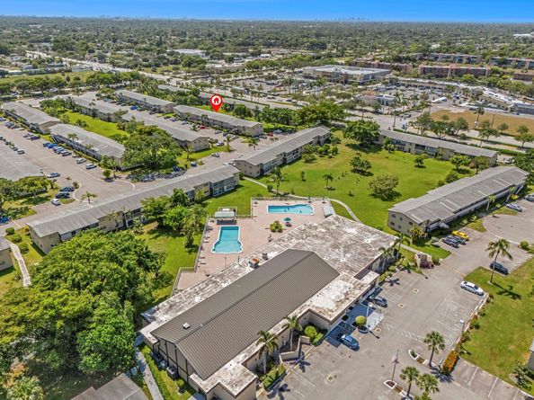 7300 NW 5th Ct 105, Margate FL 33063
