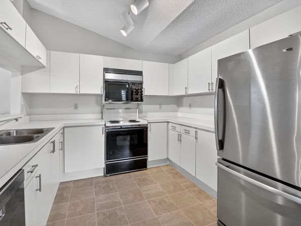 7186 Sweetbay Court, Boynton Beach FL 33472