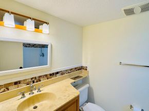 7030 Half Moon Circle 121, Hypoluxo FL 33462